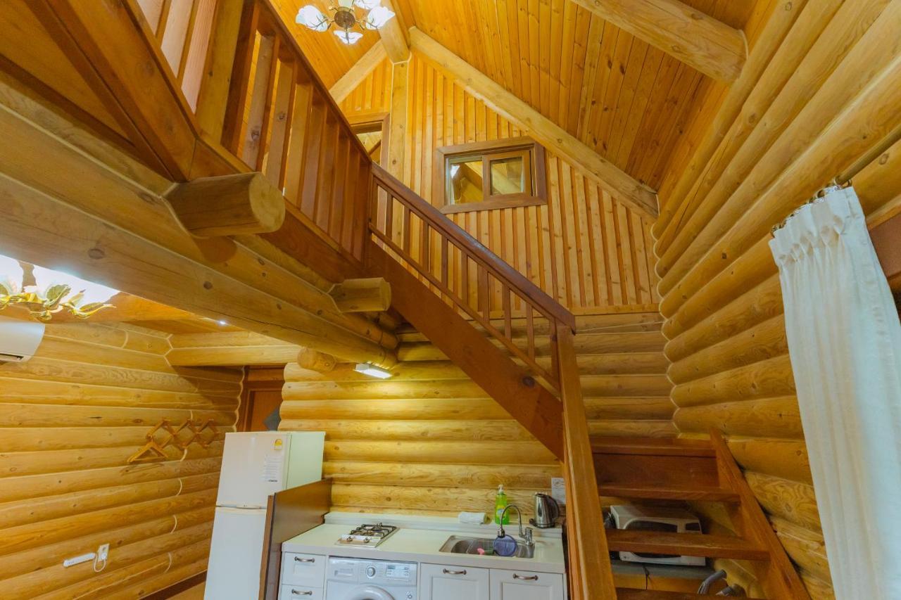 Jungmun Log Pension & Resort Σεογκουίπο Εξωτερικό φωτογραφία