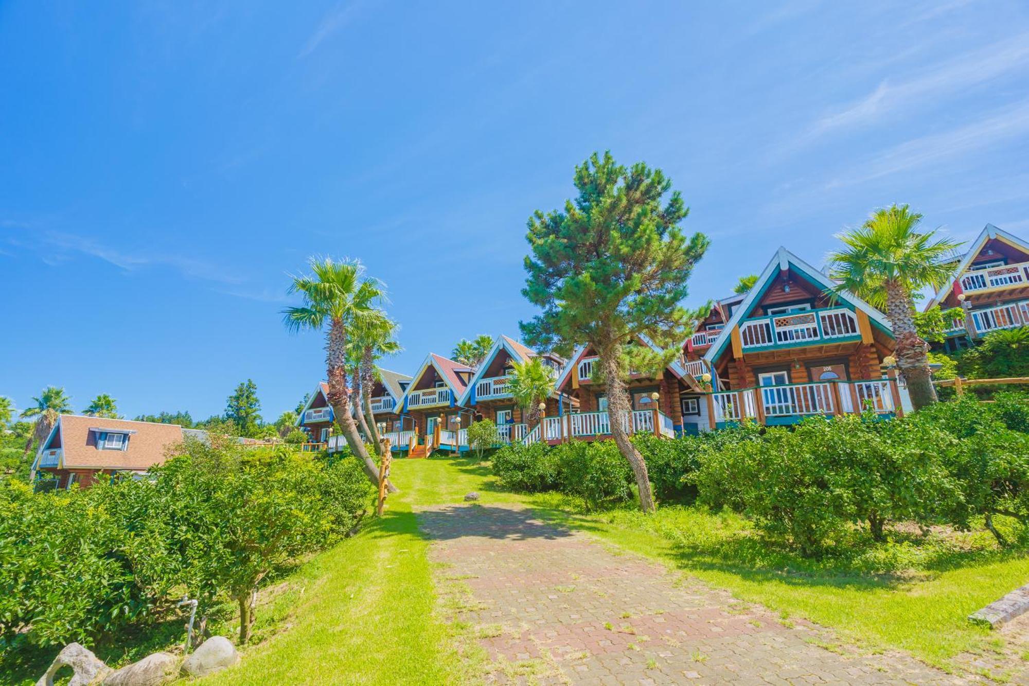Jungmun Log Pension & Resort Σεογκουίπο Εξωτερικό φωτογραφία