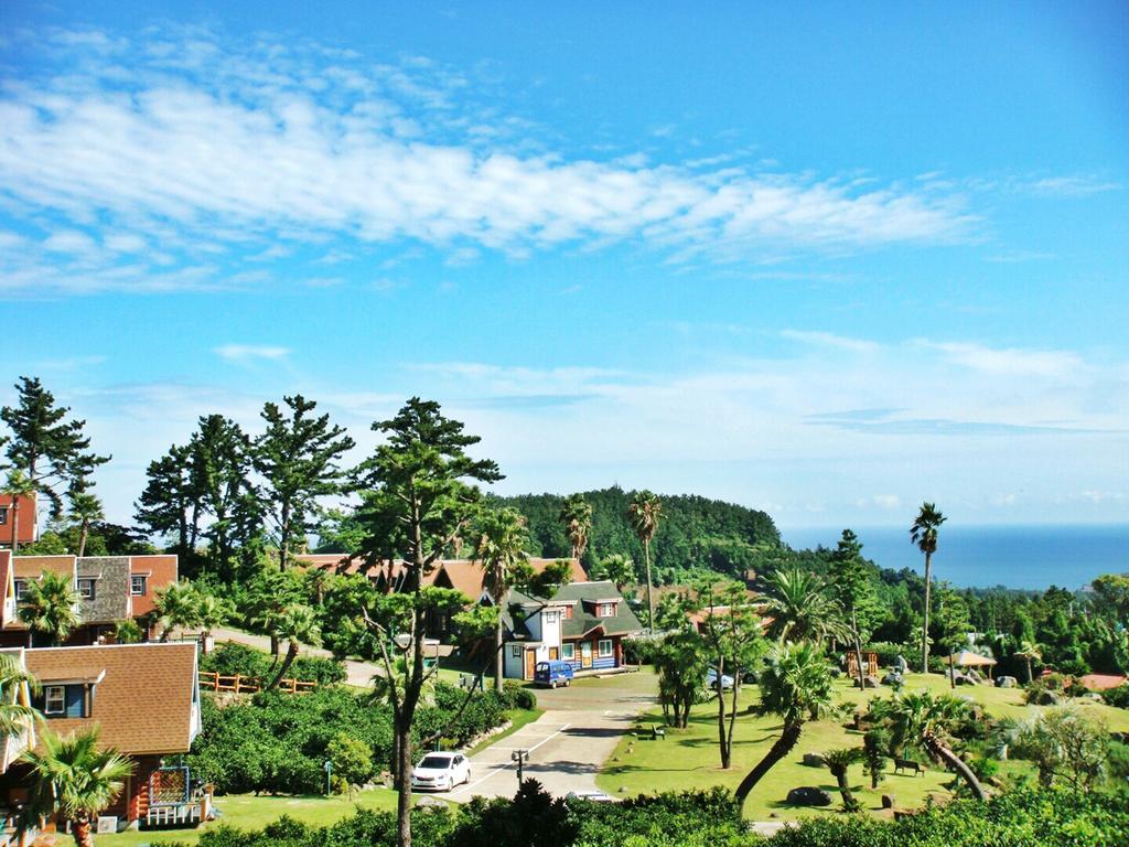 Jungmun Log Pension & Resort Σεογκουίπο Εξωτερικό φωτογραφία