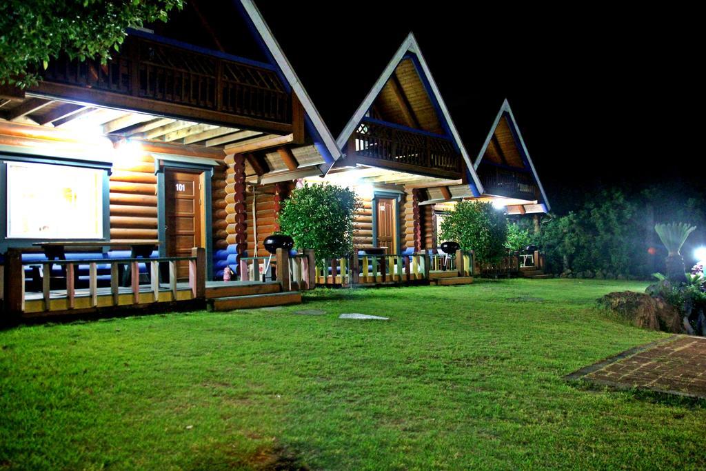 Jungmun Log Pension & Resort Σεογκουίπο Εξωτερικό φωτογραφία