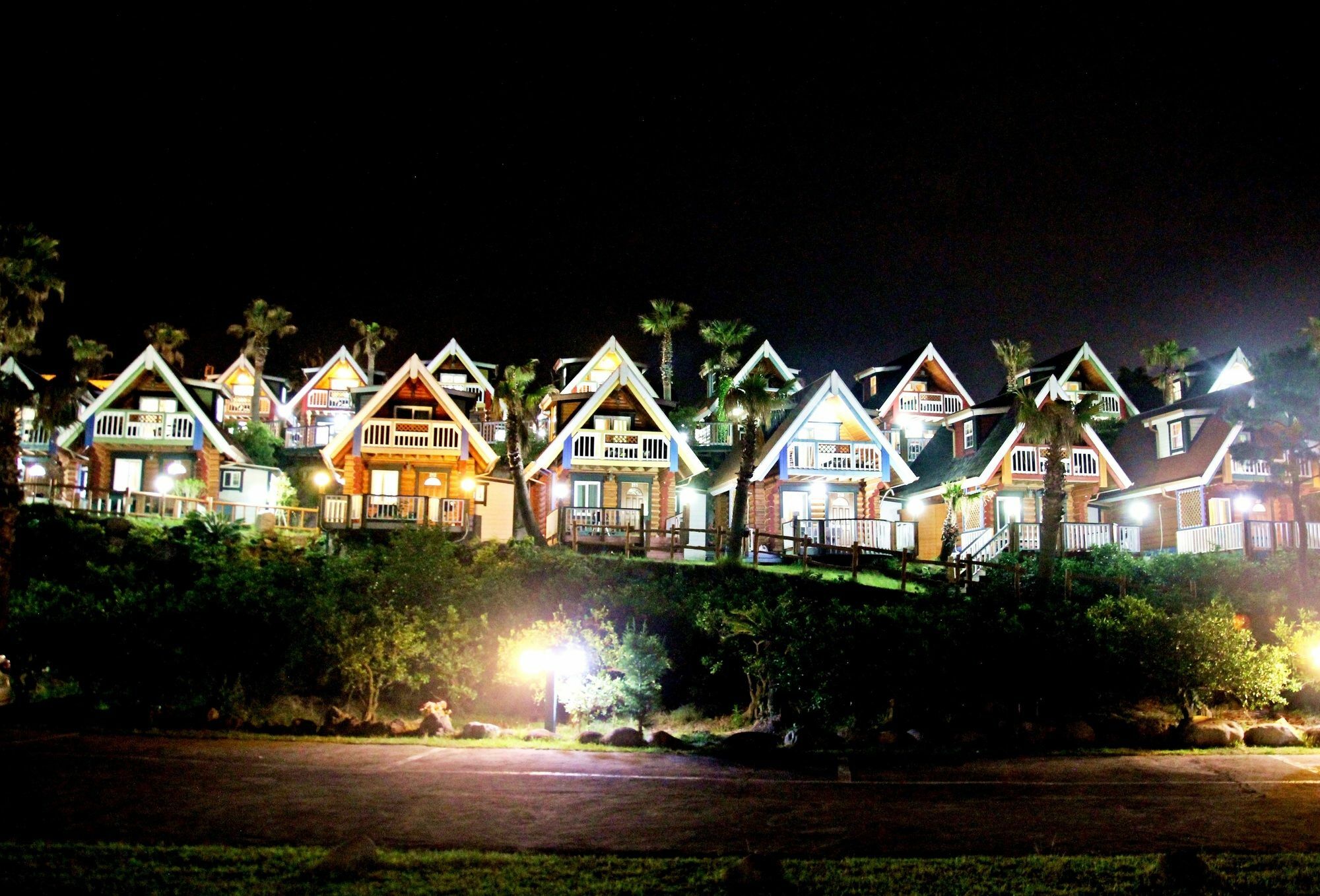 Jungmun Log Pension & Resort Σεογκουίπο Εξωτερικό φωτογραφία